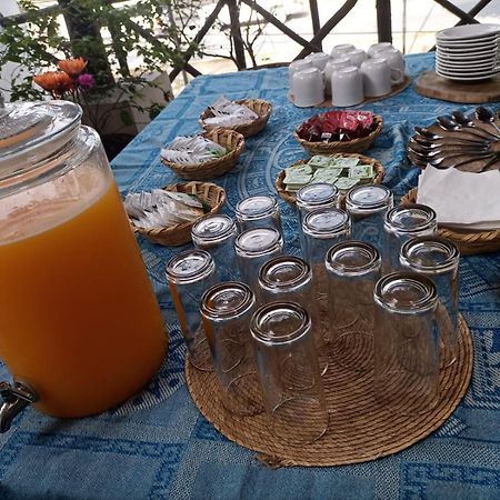 Mio Tulum Hotel Boutique Exterior photo A typical breakfast in Morocco